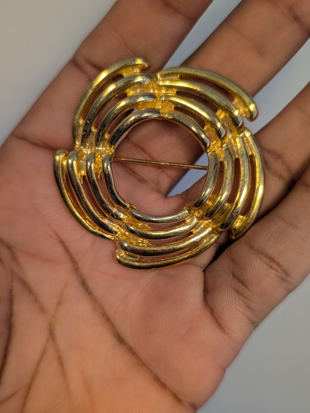 Vintage Gold Tone Modernist Swirl Circle Statement Brooch Pin